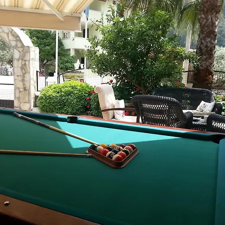 Champagne Aparthotel
