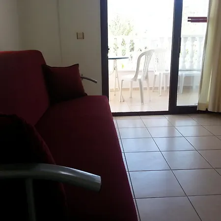 Aparthotel Champagne Icmeler